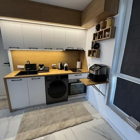 Escape Apartment *